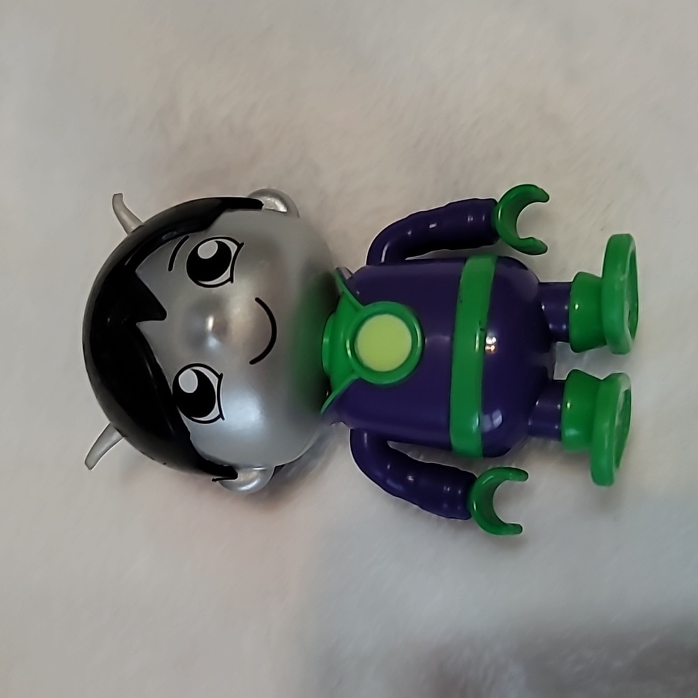 Ryans World Mystery Alien Martian Purple Figure Toy Figurine Remka